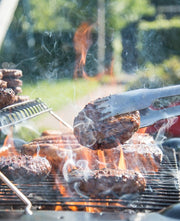 Hosting the Ultimate Backyard Tailgate Party!