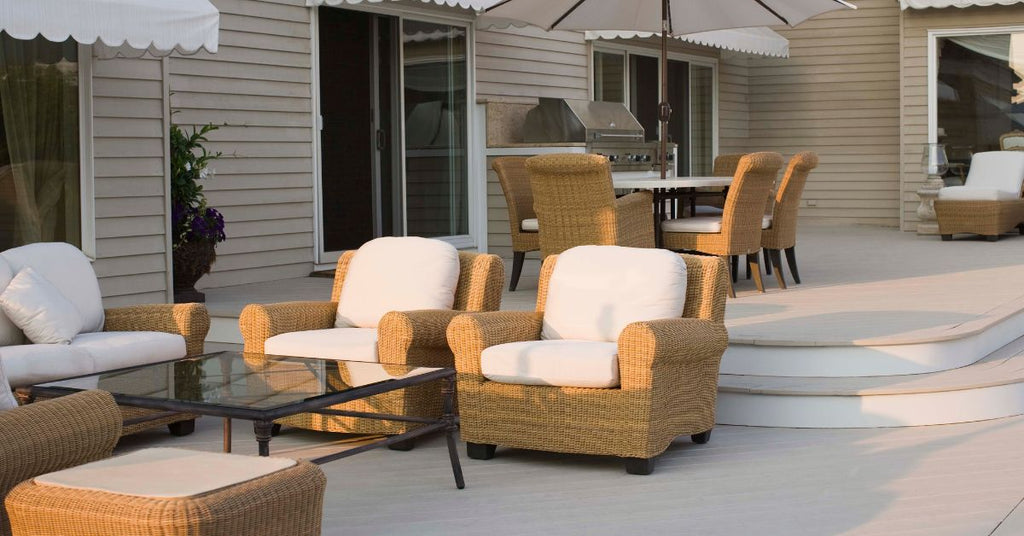 Creating the Perfect Backyard Oasis: A Guide to Choosing the Best Outdoor Furniture