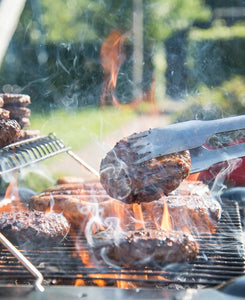 Hosting the Ultimate Backyard Tailgate Party!